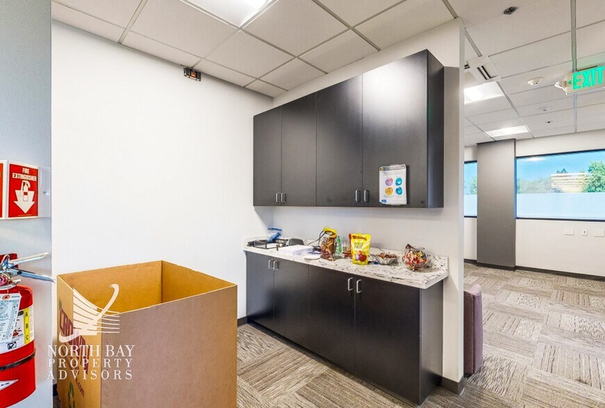 More Photos Of 1330 N Dutton Ave, Santa Rosa Office For Sale