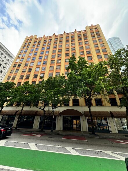 More Photos Of 168 SE 1st St, Miami Loft Creative Space For Lease