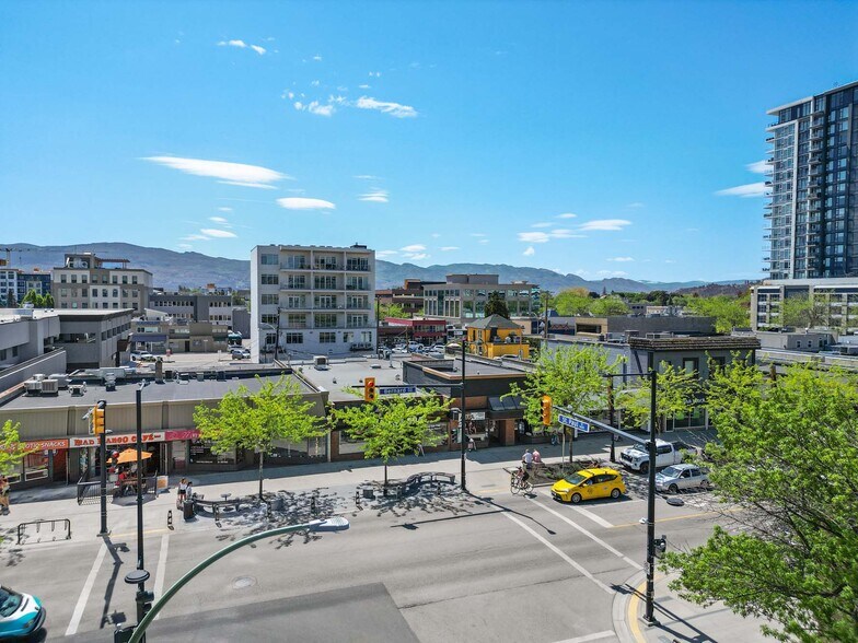 More Photos Of 1470-1476 St. Paul St, Kelowna Storefront Retail Office For Sale