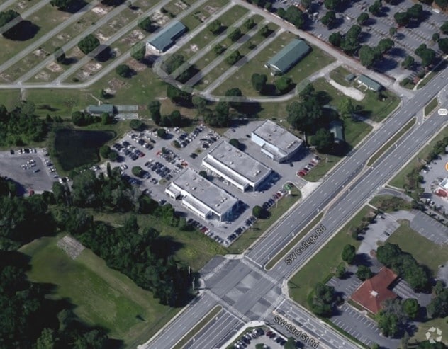 More Photos Of 3949 SW College Rd, Ocala Auto Dealership For Sale