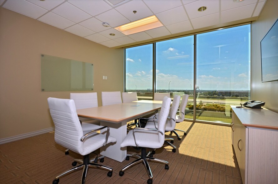 More Photos Of 5900 S Lake Forest Dr, McKinney Office For Lease