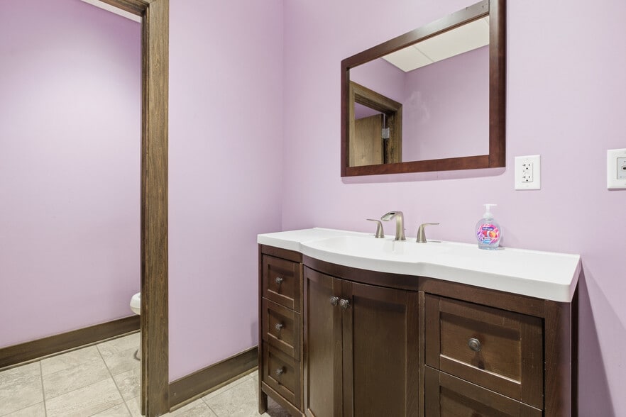 More Photos Of 3009 Washington Rd, McMurray Office For Sale