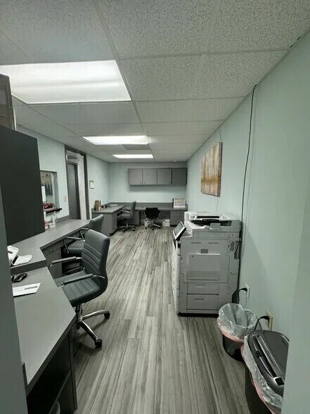 More Photos Of 6101 Webb Rd, Tampa Medical For Sale