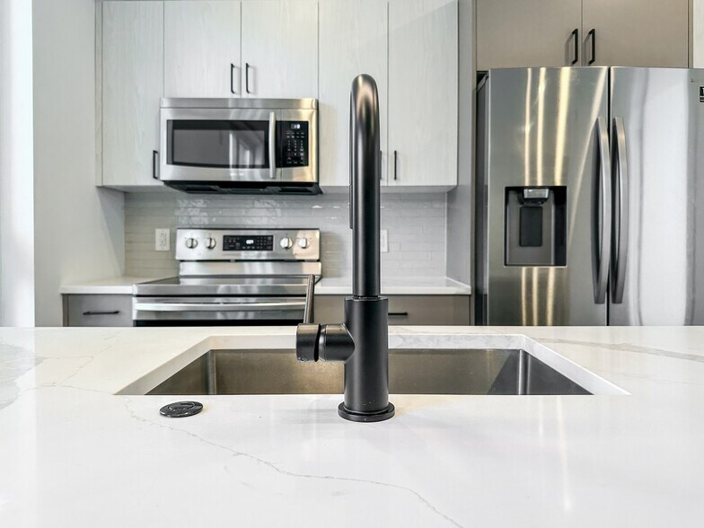 More Photos Of 1723 Ridge Ave, Philadelphia Apartments For Sale