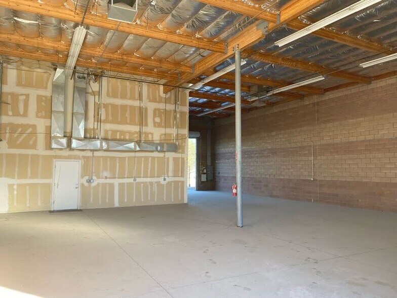 More Photos Of 4876 Cecile Ave, Las Vegas Warehouse For Sale