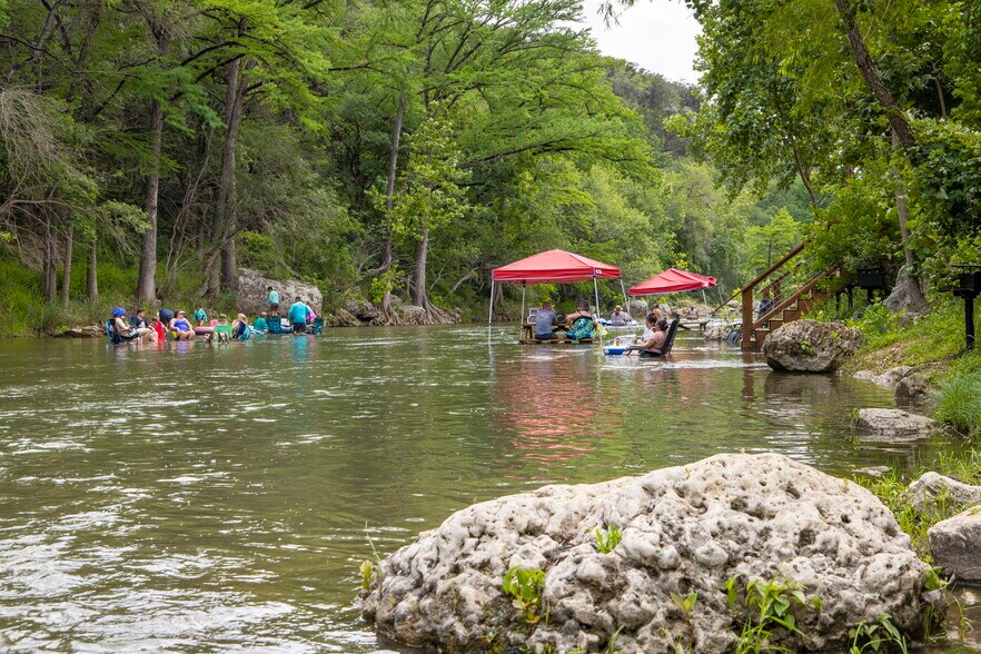 More Photos Of 7308 River Rd, New Braunfels Sports And Entertainment For Sale