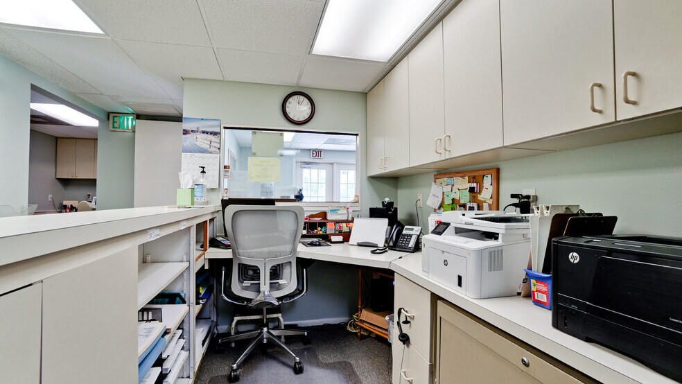 More Photos Of 3003 26th St, Bradenton Medical For Sale