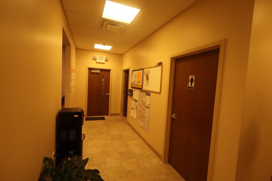 More Photos Of 706 N White Horse Pike, Magnolia Freestanding For Lease