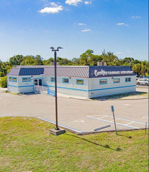 More Photos Of 4535 Tamiami Trl, Port Charlotte Office For Lease