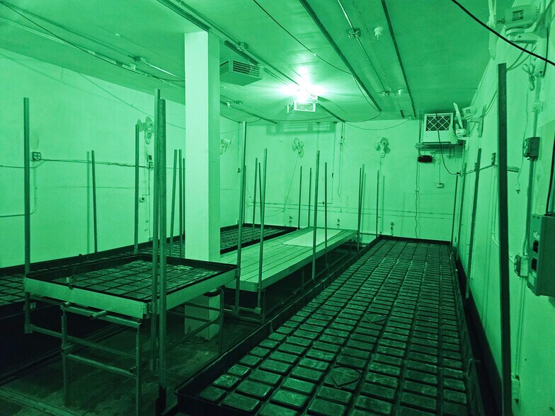 More Photos Of 5993 S St Andrews Pl, Los Angeles Warehouse For Lease