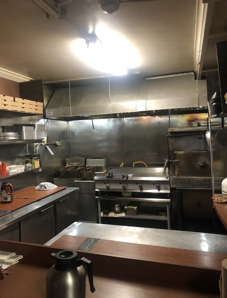 More Photos Of 929 Elmwood Ave, Buffalo Restaurant For Lease