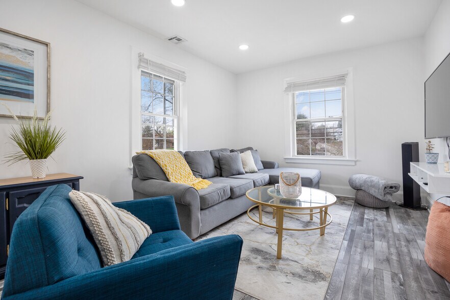 More Photos Of 969 Broad St, Bloomfield Office For Sale