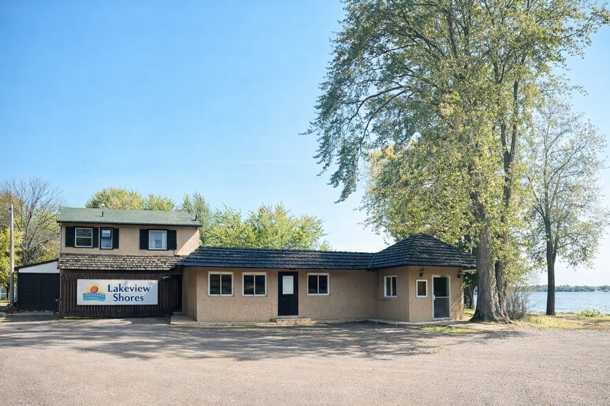 More Photos Of 10762 Lakeview Shore Dr, Pine City Restaurant For Lease