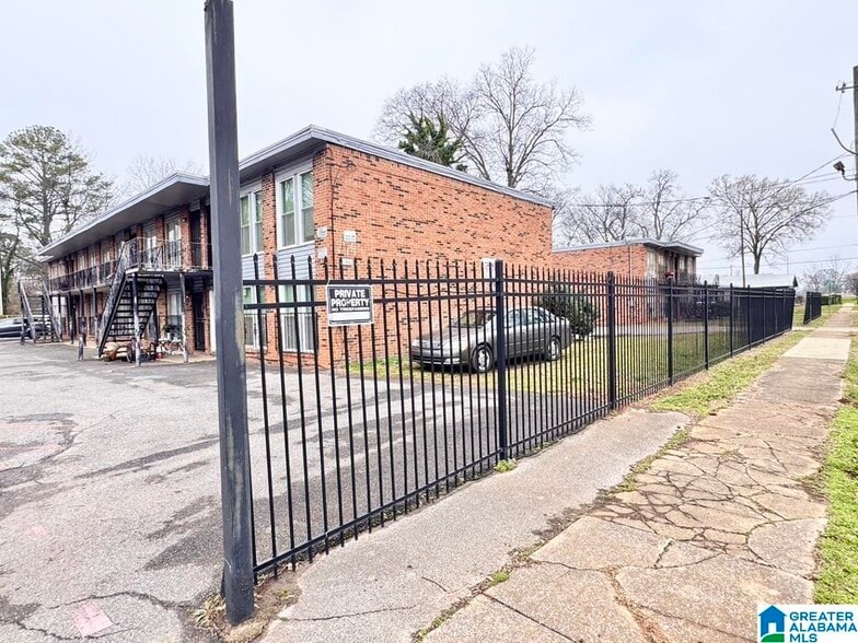 More Photos Of 137 59th St N, Birmingham Apartments For Sale