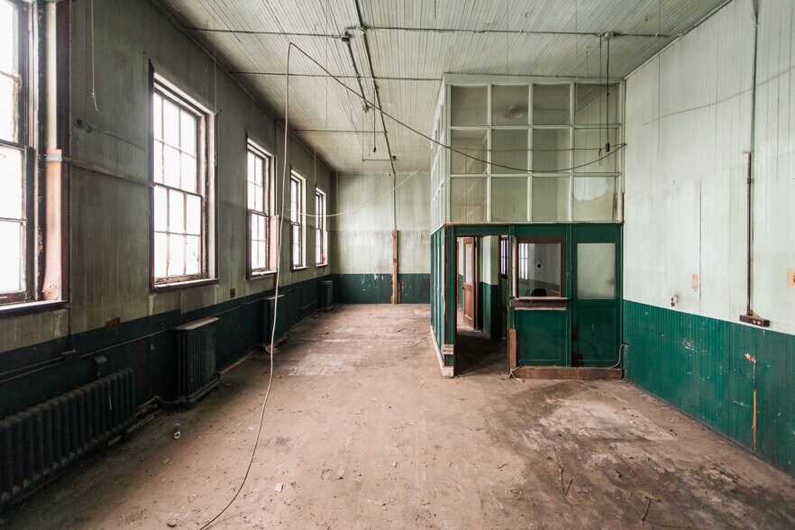 More Photos Of 3240 Woodbridge St, Detroit Industrial For Sale