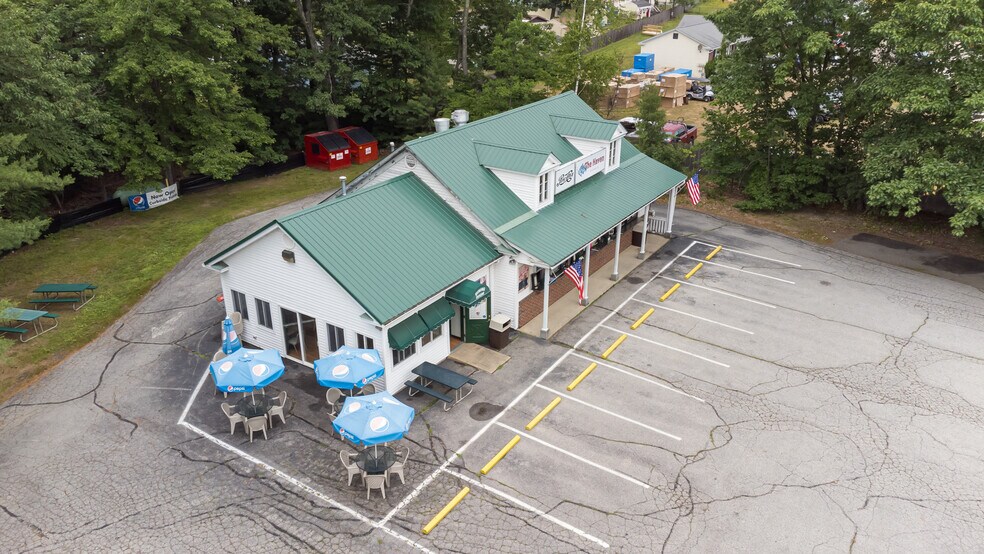 More Photos Of 272 Calef Hwy, Epping General Retail For Sale