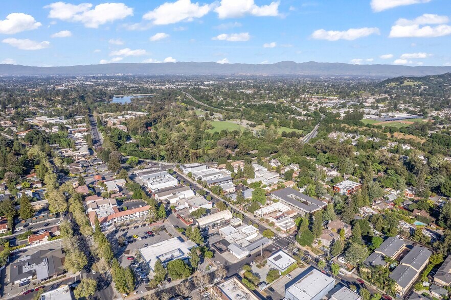 More Photos Of 615-617 University Ave, Los Gatos Warehouse For Sale