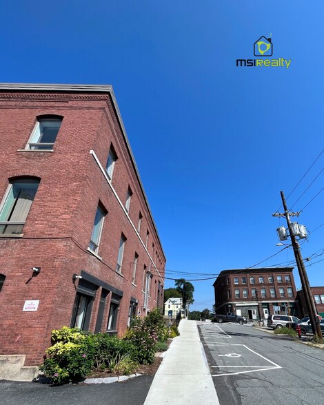 More Photos Of 42-67 Eastern Ave, Saint Johnsbury Loft Creative Space For Lease