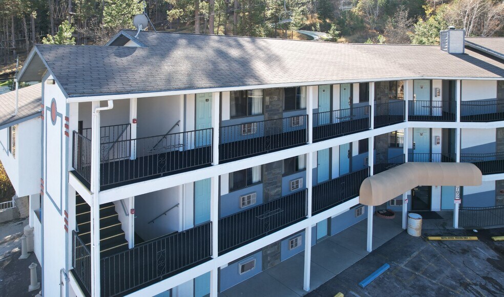 More Photos Of 702 Highway 16a, Keystone Hotel For Sale