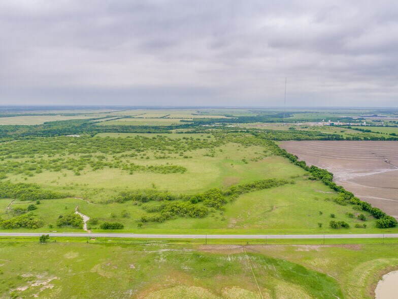 More Photos Of Fm 121, Gunter Land For Sale