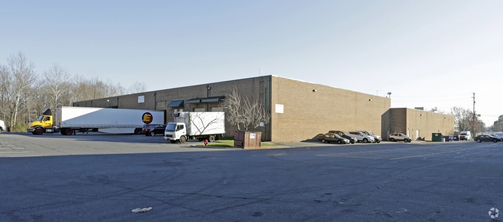 More Photos Of 5700 Sunnyside Ave, Beltsville Warehouse For Lease