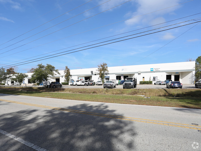 Primary Photo Of 2899 Powers Ave, Jacksonville Warehouse For Lease