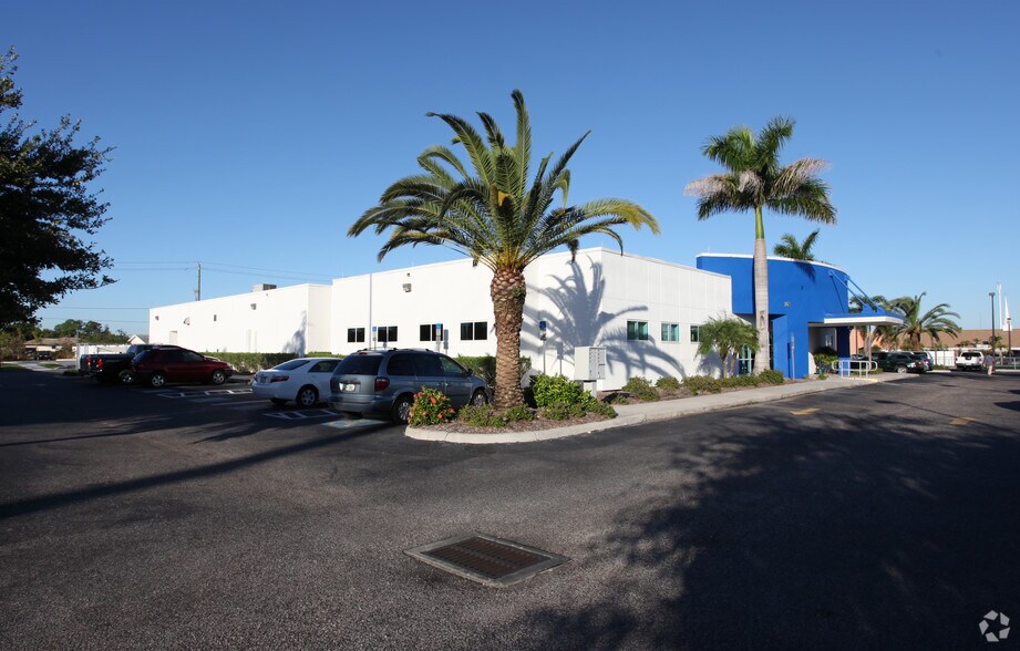 Primary Photo Of 2625 Tamiami Trl, Port Charlotte Medical For Lease