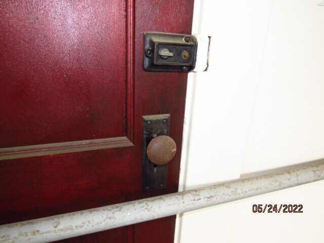 More Photos Of 301 N Washington St, Ardmore Distribution For Sale