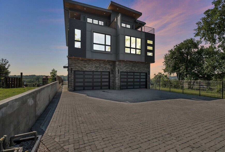 More Photos Of 2118 C-D Cliff dr, Nashville Apartments For Sale