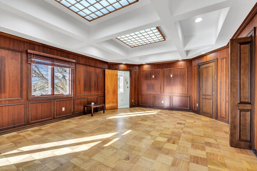 More Photos Of 1 Dag Hammarskjold Blvd, Howell Office For Sale