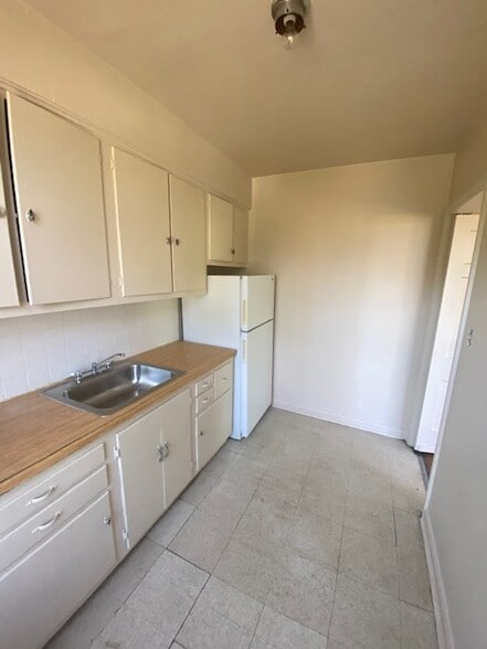 More Photos Of 2360 Noble Rd, Cleveland Heights Apartments For Sale
