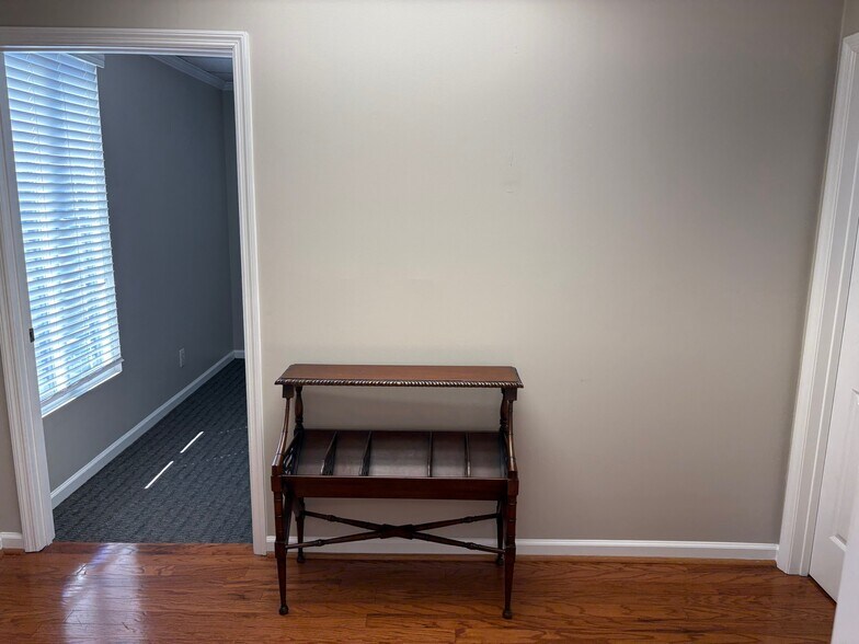 More Photos Of 2313 Market Pl, Huntsville Office For Sale