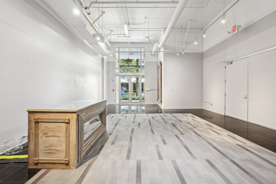 More Photos Of 135 San Lorenzo Ave, Coral Gables Office For Lease