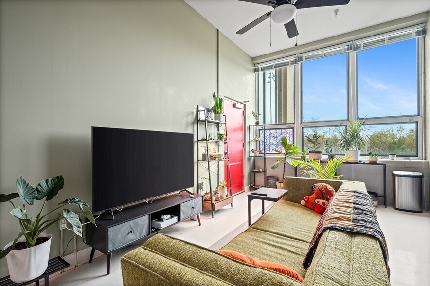 More Photos Of 200 Claremont Ave, Hampton Apartments For Sale