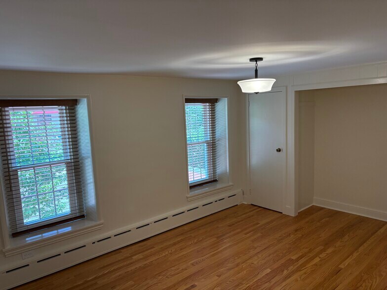 More Photos Of 7719 Germantown Ave, Philadelphia Office Residential For Lease