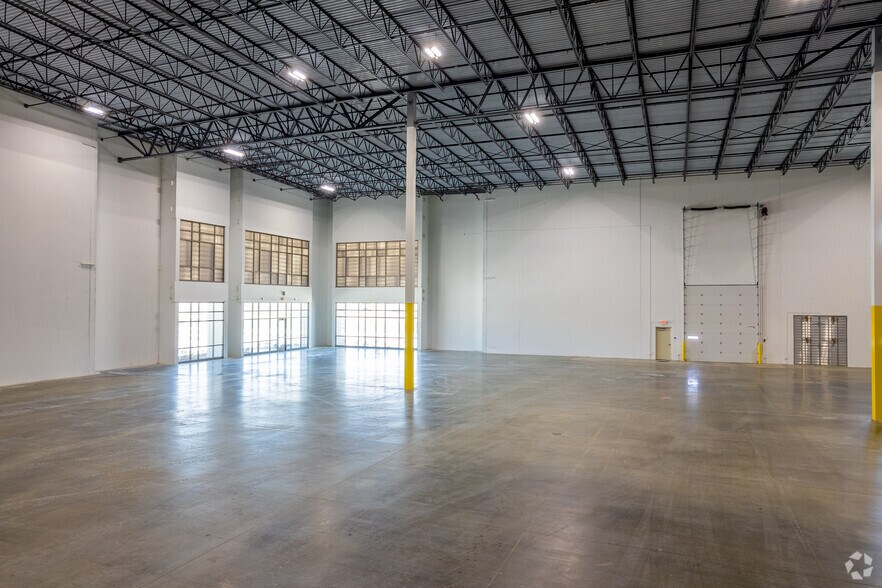 More Photos Of 5710 Inner Park Dr, Edwardsville Distribution For Lease