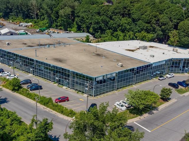 More Photos Of 9001-9015 Ch Avon, Montréal-Ouest Light Manufacturing For Lease