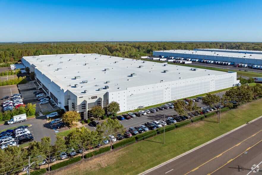 More Photos Of 1560 E Stateline Rd, Southaven Distribution For Lease