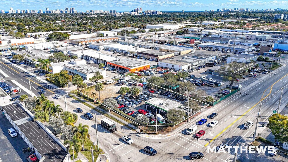 More Photos Of 4498 N Dixie Hwy, Oakland Park Freestanding For Sale