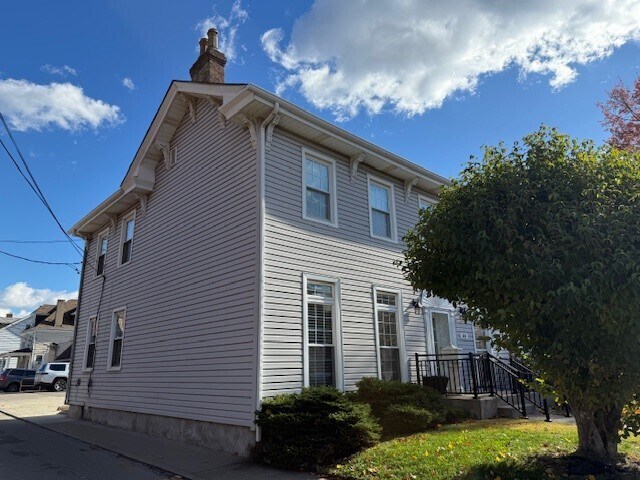 More Photos Of 348 College Ave, Beaver Office For Lease