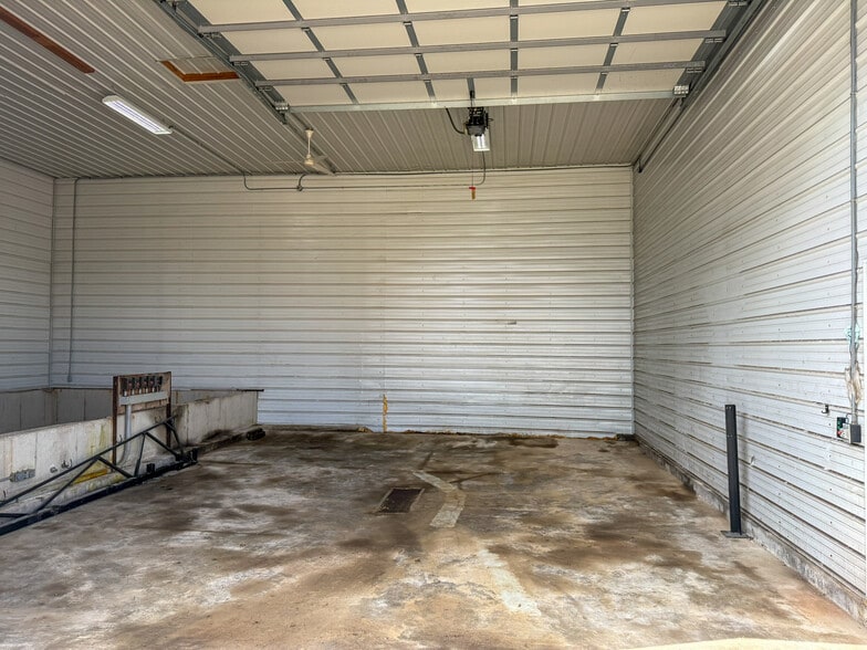 More Photos Of 14 1st SE st, Dodge Center Industrial For Sale