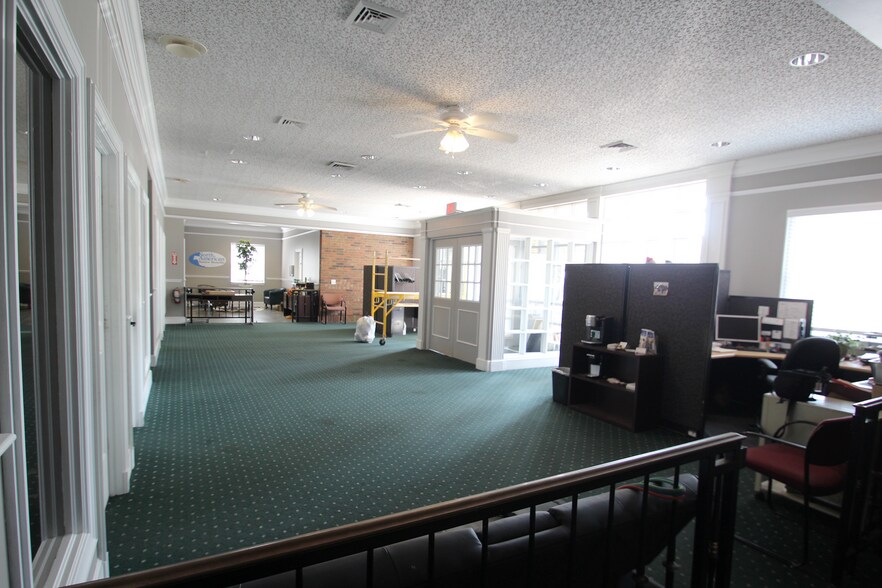 More Photos Of 785 Pearl Rd, Brunswick Office For Lease