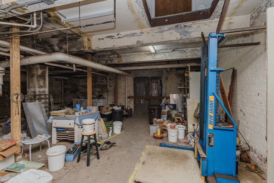 More Photos Of 920 Millington St, Winfield Storefront Retail Office For Sale