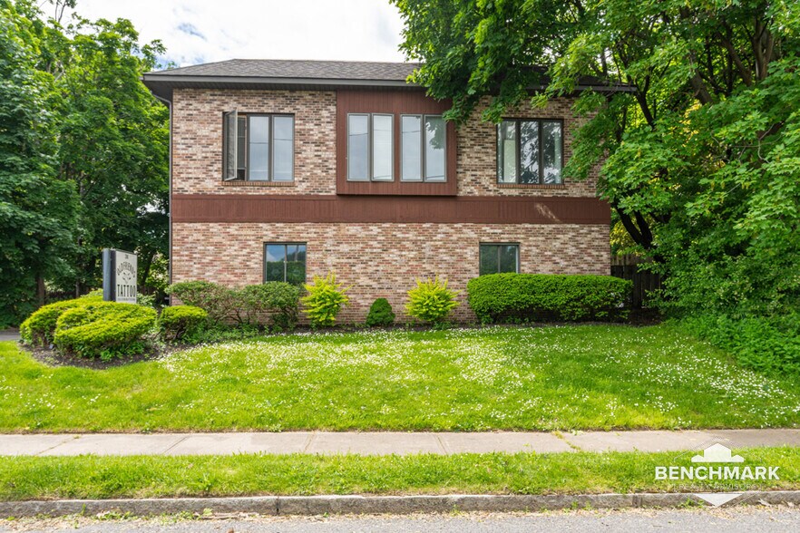 More Photos Of 241 Norris Dr, Rochester Apartments For Lease