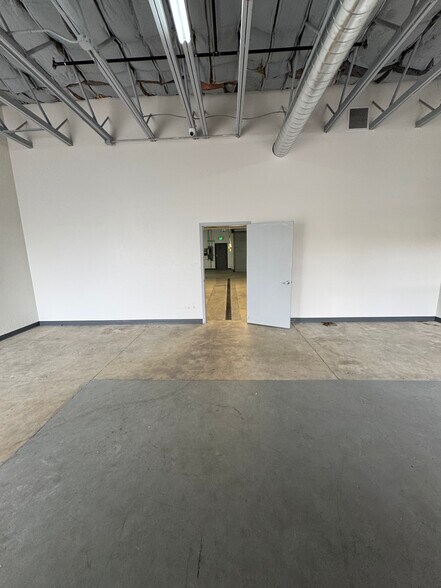 More Photos Of 770-780 Smithridge Dr, Reno Showroom For Lease