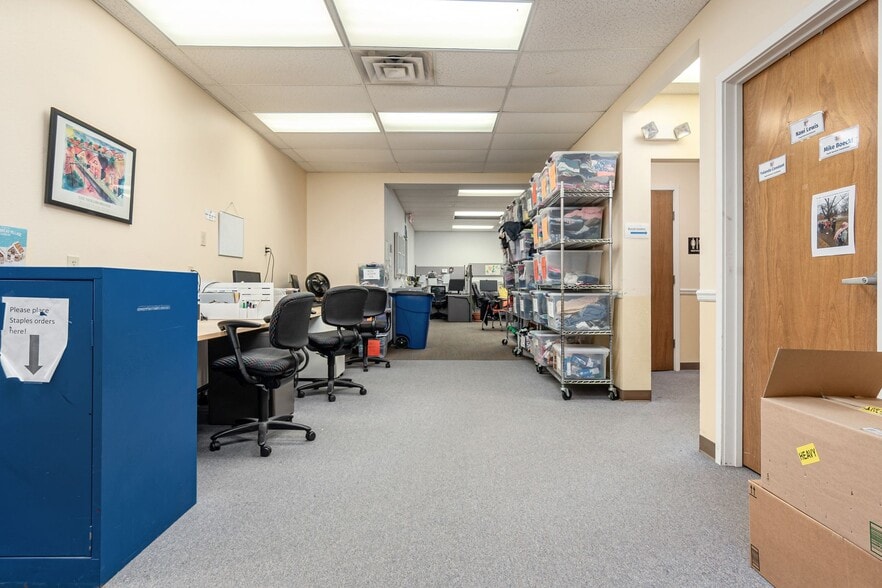 More Photos Of 3222 N High St, Columbus Office For Lease