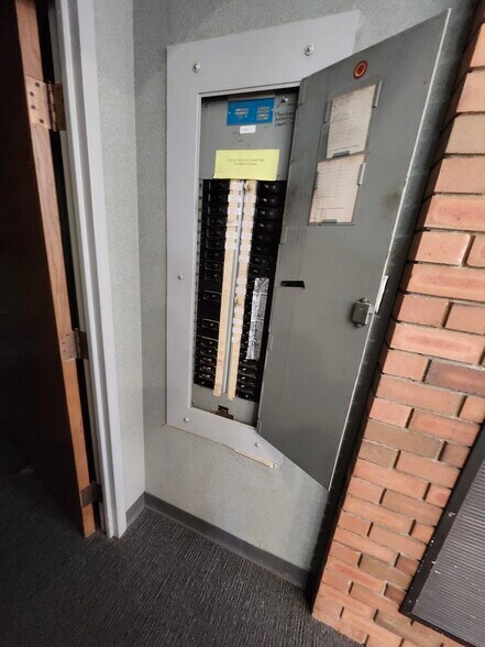 More Photos Of 2 N Mill St, New Castle Bank For Sale