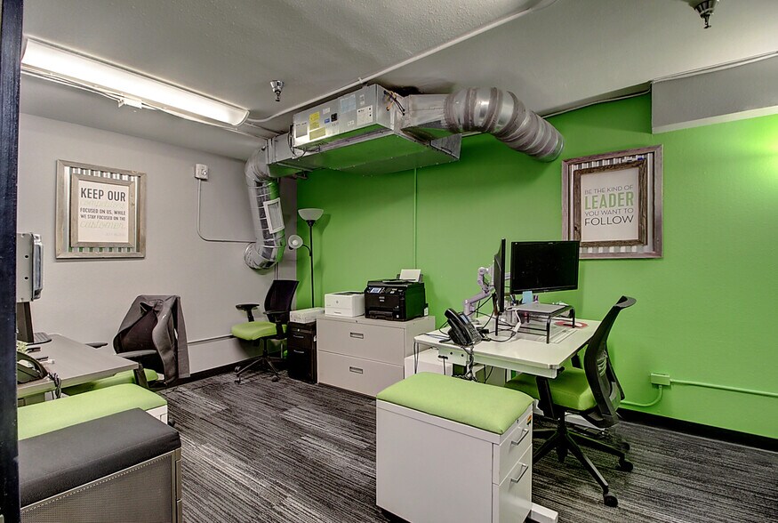 More Photos Of 2401 15th St, Denver Office For Lease