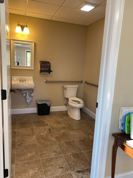 More Photos Of 6 Ricketts Pond Drive, Carver Light Distribution For Lease