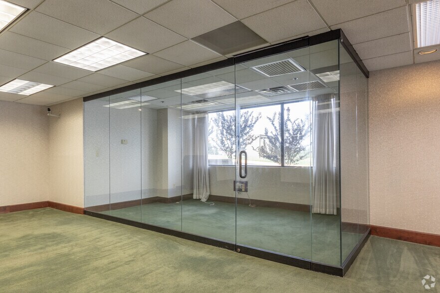 Photo of Grnd Floor Ste Mezzanine